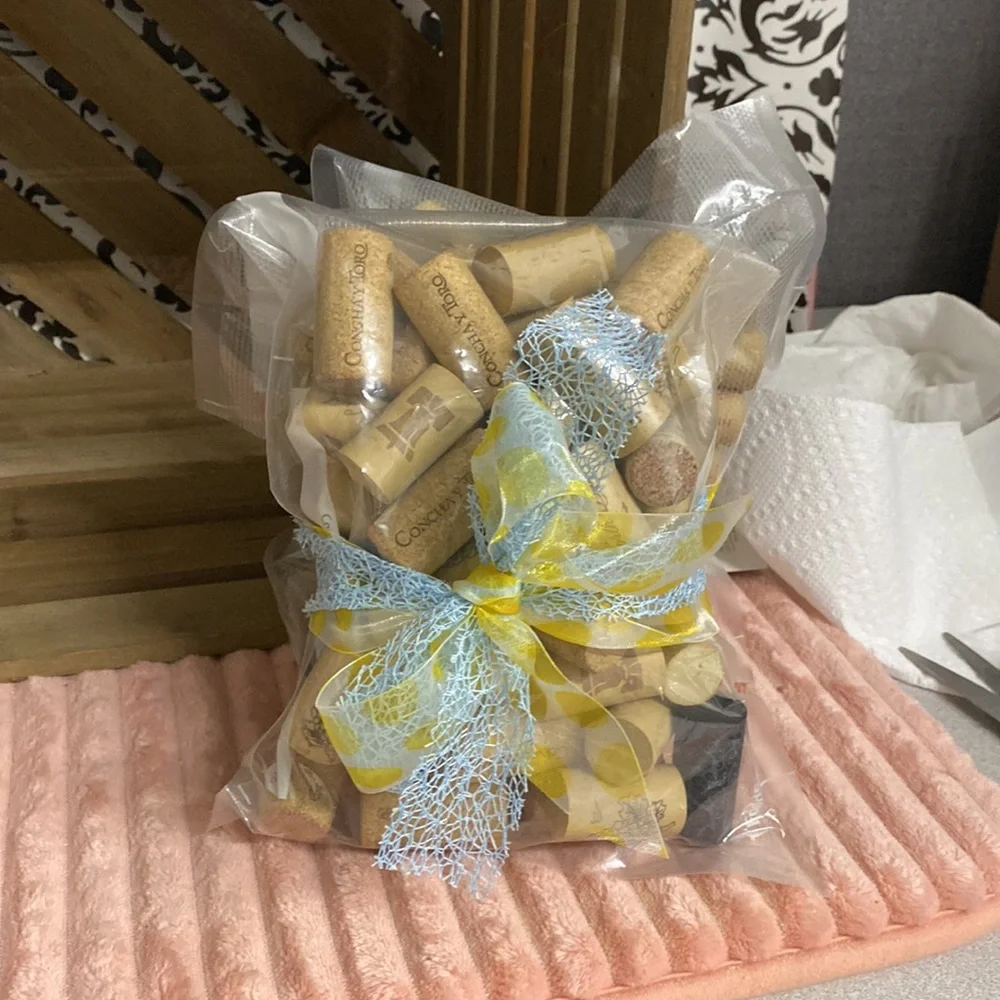 Shells 🐚 and corks - Picture 12 of 16